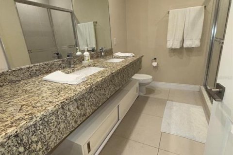 Adosado en venta en Kissimmee, Florida, 4 dormitorios, 222.59 m2 № 2092133 - foto 20
