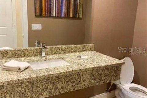 Adosado en venta en Kissimmee, Florida, 4 dormitorios, 222.59 m2 № 2092133 - foto 25