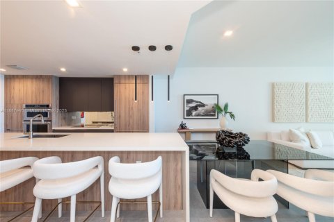 Купить кондоминиум в Майами-Бич, Флорида 3 спальни, 140м2, № 1938599 - фото 11