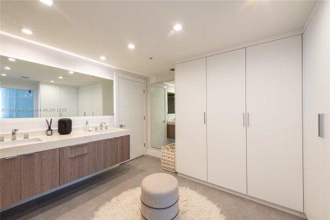 Купить кондоминиум в Майами-Бич, Флорида 3 спальни, 140м2, № 1938599 - фото 20