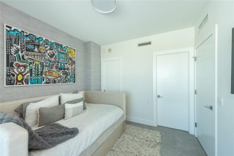 Купить кондоминиум в Майами-Бич, Флорида 3 спальни, 140м2, № 1938599 - фото 28