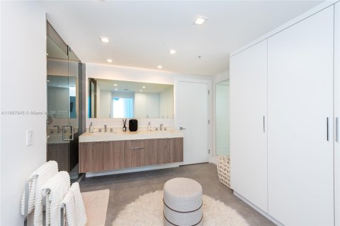 Купить кондоминиум в Майами-Бич, Флорида 3 спальни, 140м2, № 1938599 - фото 18