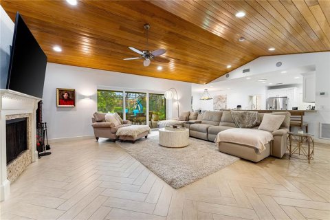 Propiedad comercial en venta en Sarasota, Florida, 209.03 m2 № 1791767 - foto 8