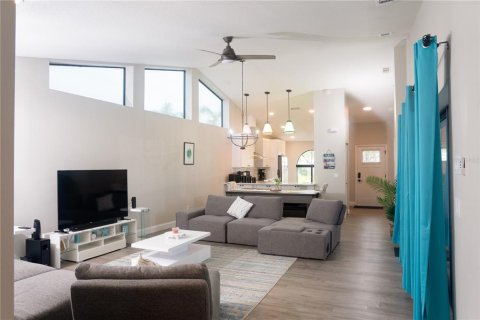 Casa en venta en Apollo Beach, Florida, 3 dormitorios, 148.83 m2 № 1884567 - foto 9