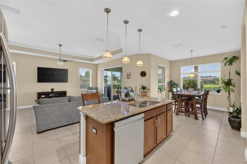 Villa ou maison à vendre à Apollo Beach, Floride: 3 chambres, 158.86 m2 № 2411557 - photo 19