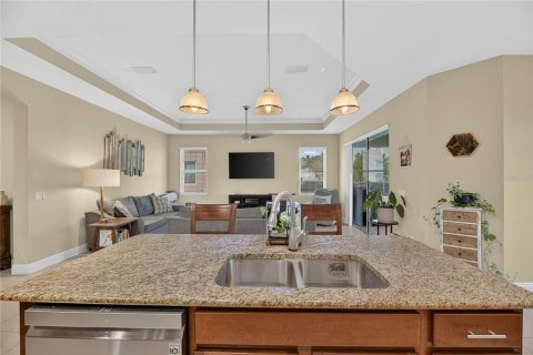 Villa ou maison à vendre à Apollo Beach, Floride: 3 chambres, 158.86 m2 № 2411557 - photo 18
