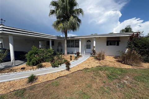 Apartamento en alquiler en Tavares, Florida, 3 dormitorios, 147.16 m2 № 1910107 - foto 1