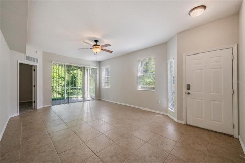 Condominio en alquiler en Lutz, Florida, 2 dormitorios, 114.55 m2 № 2115951 - foto 5