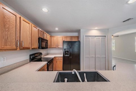 Condominio en alquiler en Lutz, Florida, 2 dormitorios, 114.55 m2 № 2115951 - foto 11