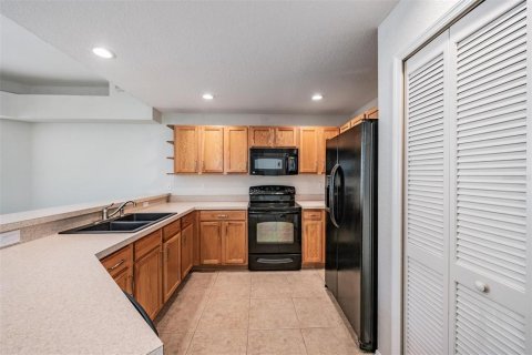 Condominio en alquiler en Lutz, Florida, 2 dormitorios, 114.55 m2 № 2115951 - foto 9