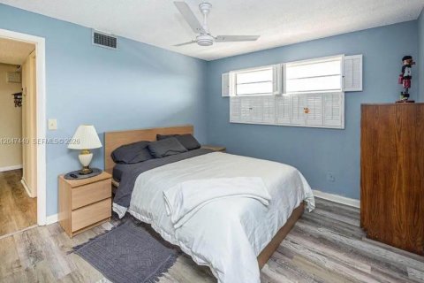 Condo in Boynton Beach, Florida, 2 bedrooms  № 2179640 - photo 4