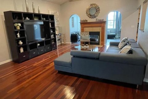 Casa en venta en Lakeland, Florida, 4 dormitorios, 219.81 m2 № 2202536 - foto 3
