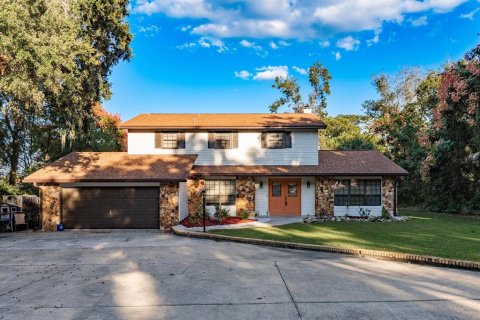 Villa ou maison à vendre à Leesburg, Floride: 5 chambres, 310.94 m2 № 2098427 - photo 8