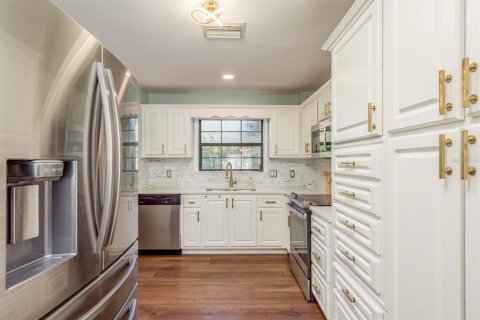 Villa ou maison à vendre à Leesburg, Floride: 5 chambres, 310.94 m2 № 2098427 - photo 17