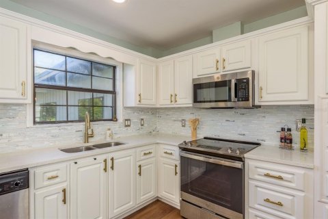 Villa ou maison à vendre à Leesburg, Floride: 5 chambres, 310.94 m2 № 2098427 - photo 18