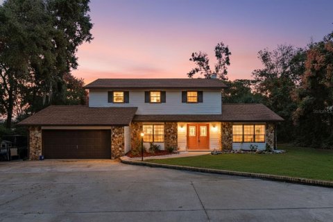 Villa ou maison à vendre à Leesburg, Floride: 5 chambres, 310.94 m2 № 2098427 - photo 2