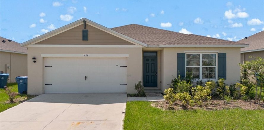 House in Davenport, Florida 4 bedrooms, 173.45 sq.m. № 1903024