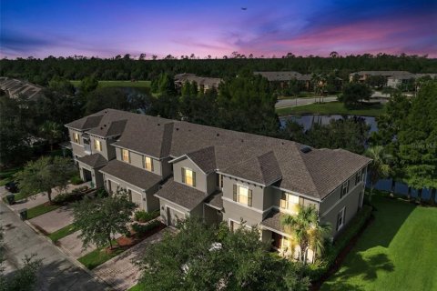 Townhouse in Daytona Beach, Florida 3 bedrooms, 119.66 sq.m. № 2362504