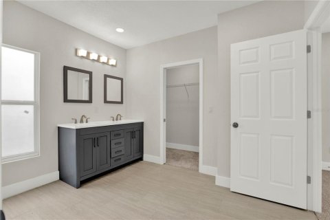 Villa ou maison à vendre à Tampa, Floride: 4 chambres, 136.29 m2 № 2117822 - photo 10