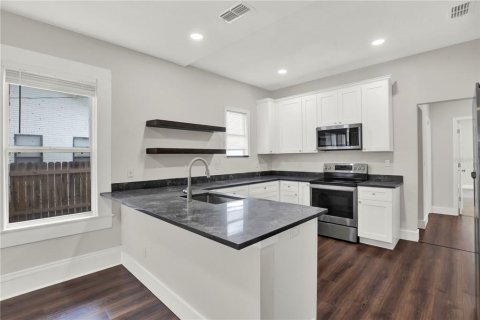 Villa ou maison à vendre à Tampa, Floride: 4 chambres, 136.29 m2 № 2117822 - photo 6