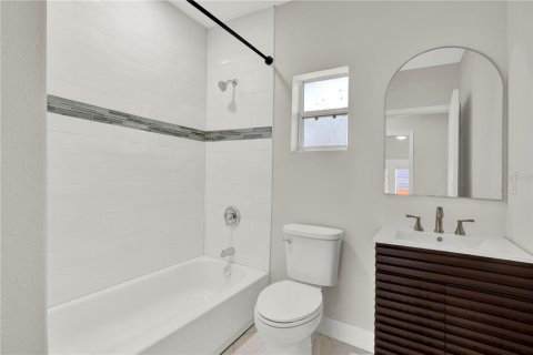 Villa ou maison à vendre à Tampa, Floride: 4 chambres, 136.29 m2 № 2117822 - photo 20