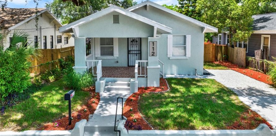 Villa ou maison à Tampa, Floride 4 chambres, 136.29 m2 № 2117822