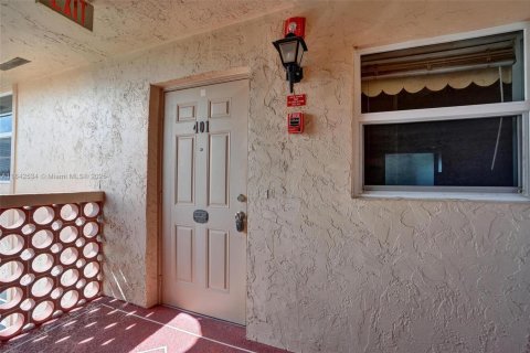 Condo in Margate, Florida, 2 bedrooms  № 1836348 - photo 14