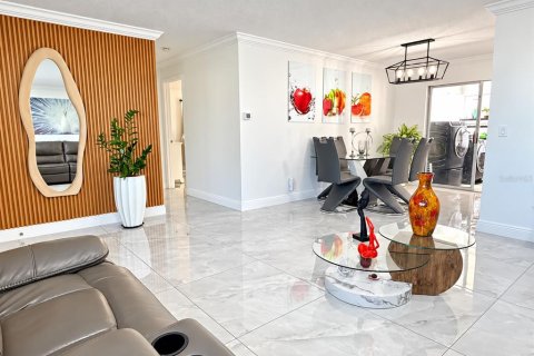 Villa ou maison à vendre à Oldsmar, Floride: 3 chambres, 144.18 m2 № 2431708 - photo 4