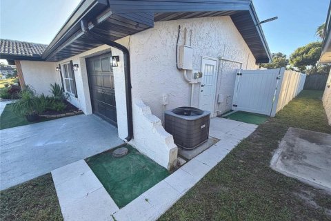 Villa ou maison à vendre à Oldsmar, Floride: 3 chambres, 144.18 m2 № 2431708 - photo 3