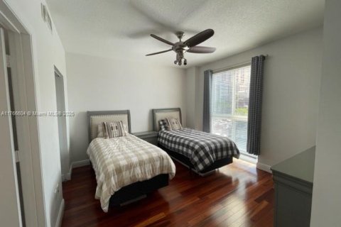 Condo in Miami, Florida, 2 bedrooms  № 1867999 - photo 8