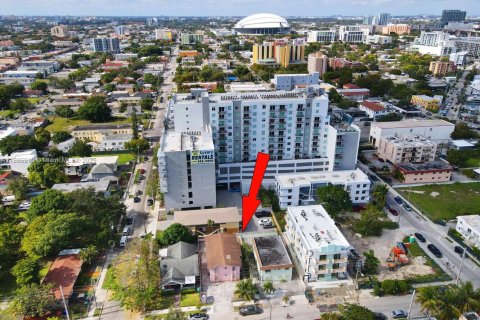 Land in Miami, Florida № 1933087 - photo 4