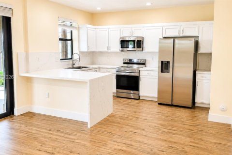 Adosado en venta en Homestead, Florida, 3 dormitorios, 152.73 m2 № 2320454 - foto 7