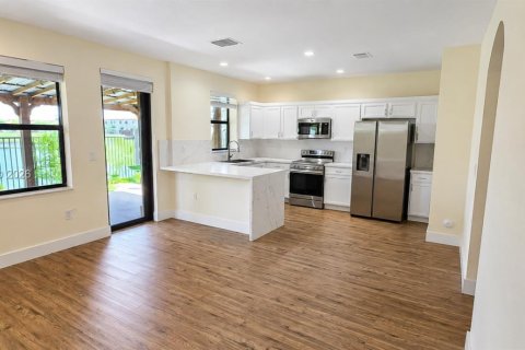 Adosado en venta en Homestead, Florida, 3 dormitorios, 152.73 m2 № 2320454 - foto 6