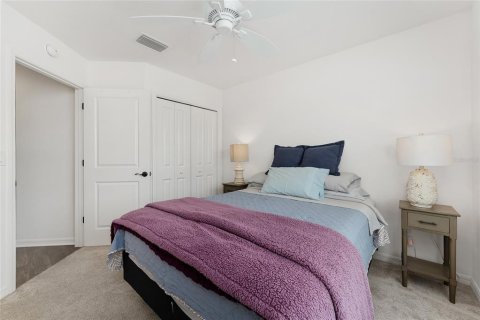 House in The Villages, Florida 3 bedrooms, 131.83 sq.m. № 1796185 - photo 17