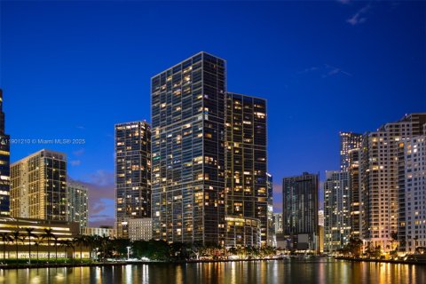 Condominio en venta en Miami, Florida, 2 dormitorios, 116.59 m2 № 1952326 - foto 25