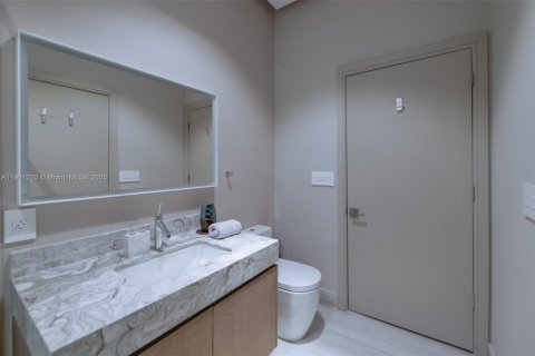 Condominio en venta en Miami, Florida, 2 dormitorios, 116.59 m2 № 1952326 - foto 12