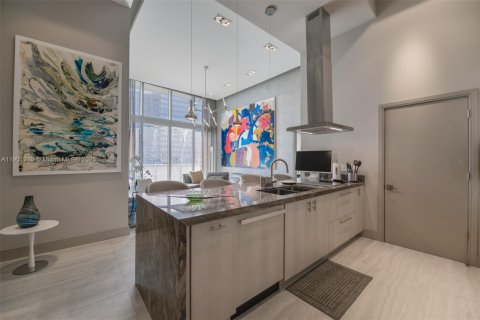 Condominio en venta en Miami, Florida, 2 dormitorios, 116.59 m2 № 1952326 - foto 9