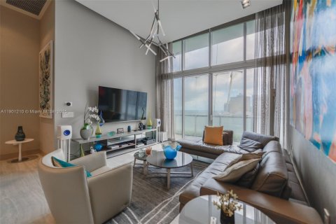 Condominio en venta en Miami, Florida, 2 dormitorios, 116.59 m2 № 1952326 - foto 2