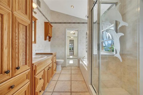Купить виллу или дом в Клируотер, Флорида 8 комнат, 219.81м2, № 1899291 - фото 10