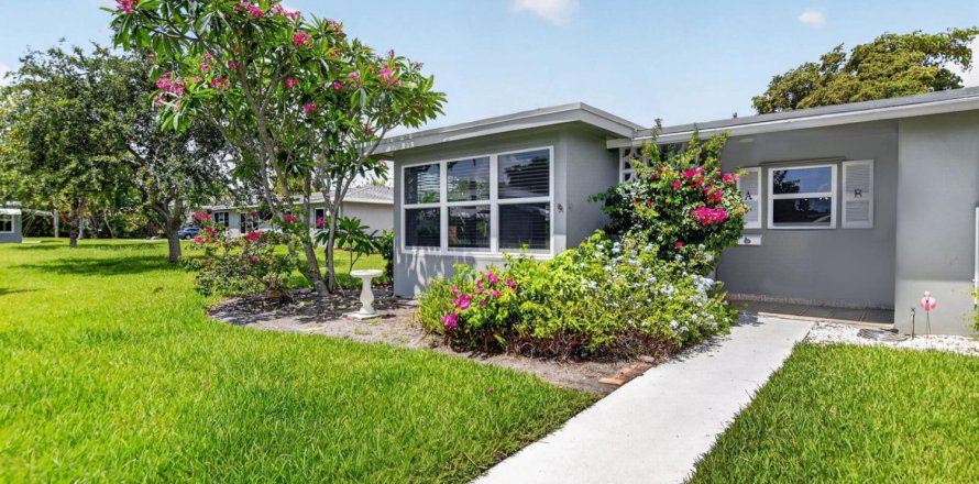 Condo à Delray Beach, Floride, 2 chambres  № 2087479