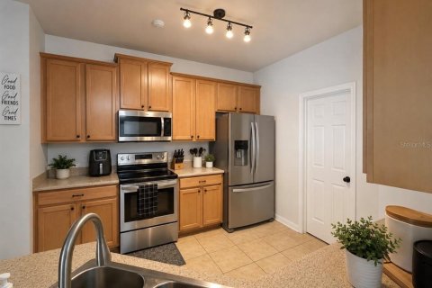 Villa ou maison à louer à Orlando, Floride: 4 chambres, 174.66 m2 № 2109675 - photo 4