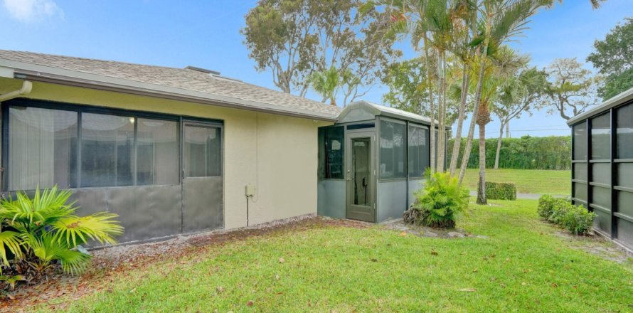 Villa ou maison à Boca Raton, Floride 2 chambres, 96.99 m2 № 1117805