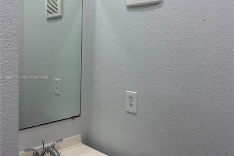 Copropriété à louer à Tamarac, Floride: 2 chambres, 88.16 m2 № 2292685 - photo 13