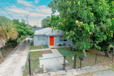 House in Delray Beach, Florida 1 bedroom, 46.45 sq.m. № 1888896 - photo 6