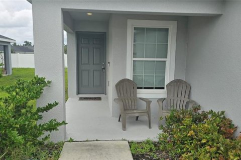 Casa en alquiler en Zephyrhills, Florida, 3 dormitorios, 138.05 m2 № 1917797 - foto 2