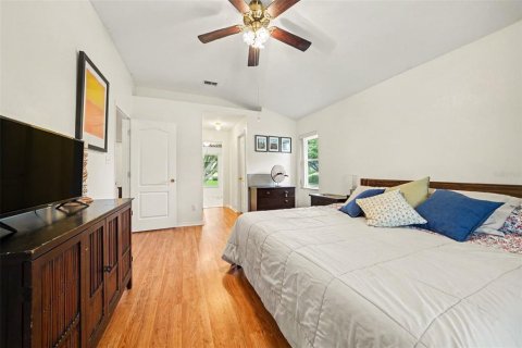 House in Clermont, Florida 3 bedrooms, 158.49 sq.m. № 2236290 - photo 18