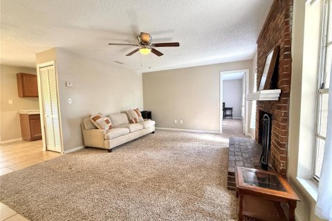 Villa ou maison à vendre à DeLand, Floride: 3 chambres, 117.43 m2 № 2314728 - photo 10