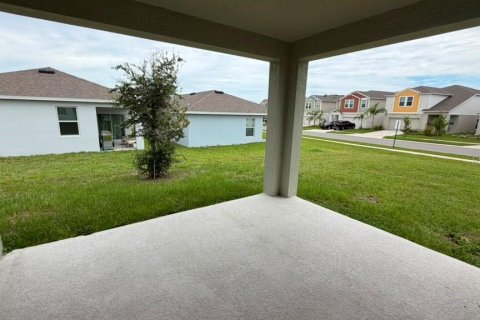 House in Haines City, Florida 3 bedrooms, 150.04 sq.m. № 2284684 - photo 28