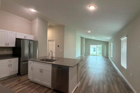 House in Haines City, Florida 3 bedrooms, 150.04 sq.m. № 2284684 - photo 9