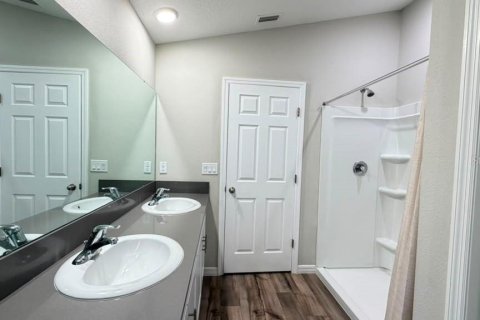 House in Haines City, Florida 3 bedrooms, 150.04 sq.m. № 2284684 - photo 20